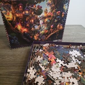 Fantasy Tree Houses - 1000 Piece Jigsaw Puzzle